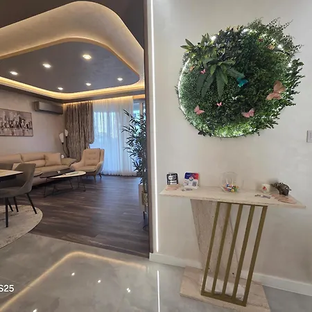 The Sunrise And The Sunset - Luxury 2br With Mineral Pool & Parking