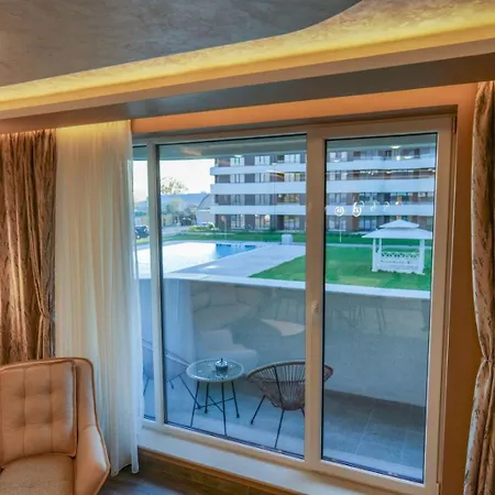 Apartment The Sunrise And The Sunset - Luxury 2br With Mineral Pool & Parking
